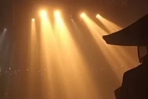 《青瓦学堂》老校舍屋顶横版剧集封面
